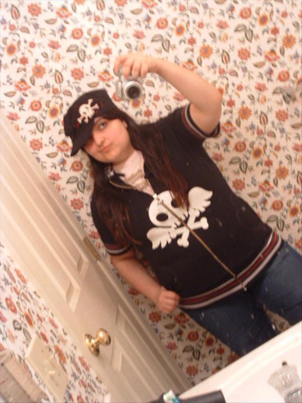 eme-kid-bathroom-mirror-pictures-myspace.jpg