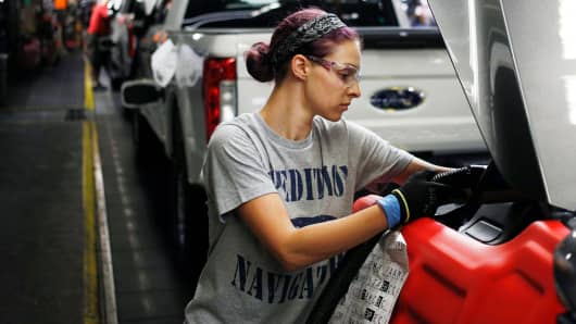 104874323-GettyImages-867201746-ford-manufacturing.530x298.jpg