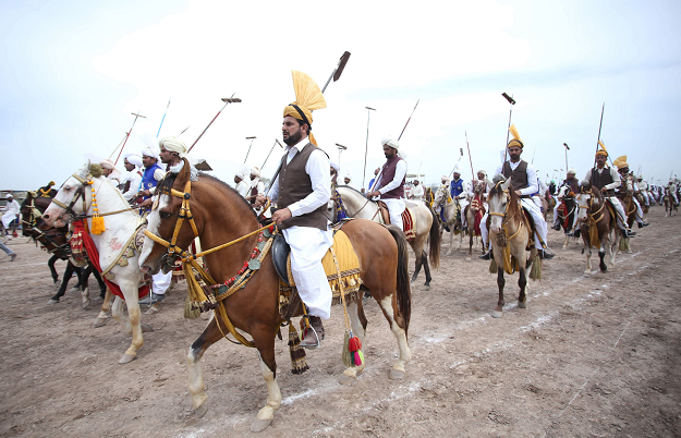 pakistani-tent-pegging-3-1553929284.png