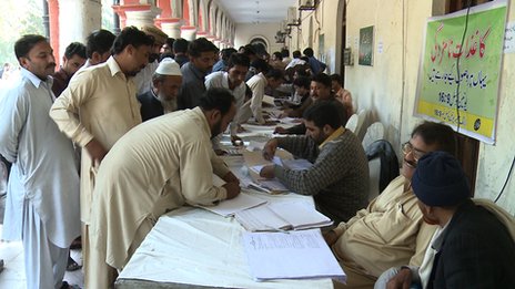 _72011878_lahorecandidates2.jpg