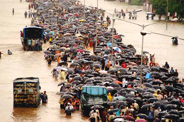 mumbai_deluge_tpe_200601092.jpg