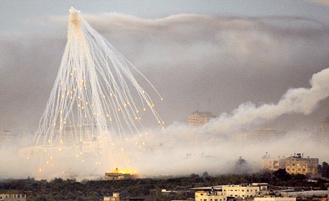 israel-gaza_phosphorus_bomb.jpg