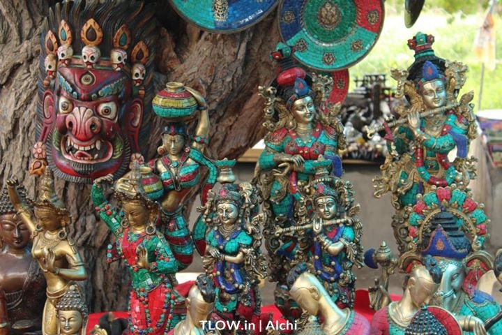 tibetan-handicrafts-in-alchi.jpg