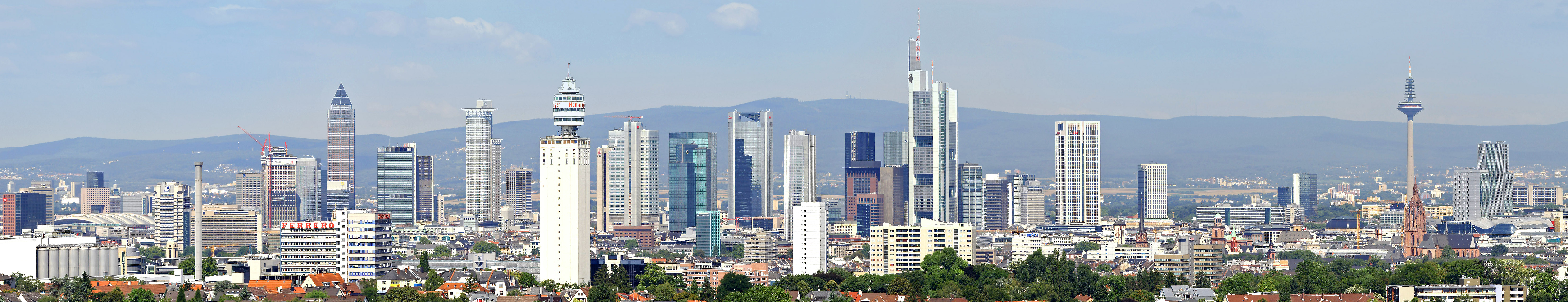 Cityscape_Frankfurt_2010-2.jpg