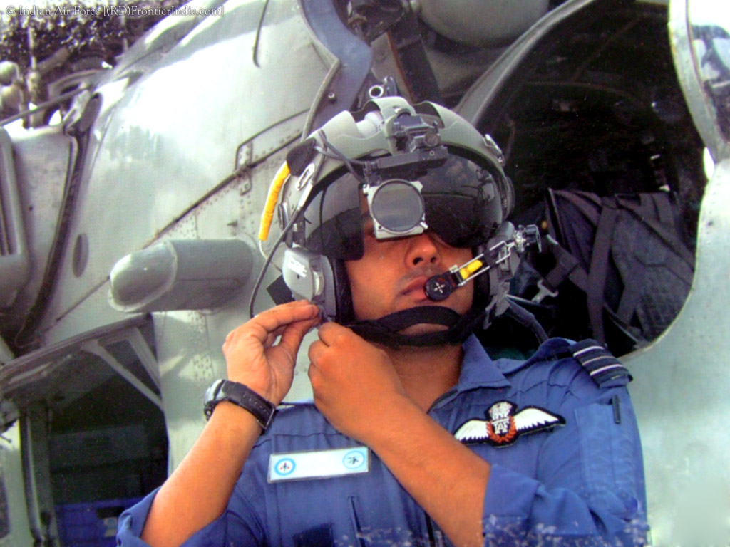 Mi-35_upgrade_helmet_mounted_sight.jpg