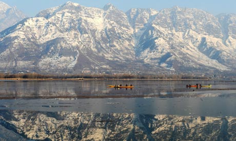 Dal-lake-Srinagar-in-the--010.jpg