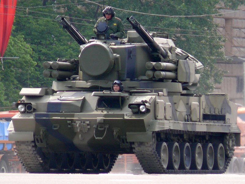 2008_Moscow_Victory_Day_Parade_-_9K22_Tunguska.jpg