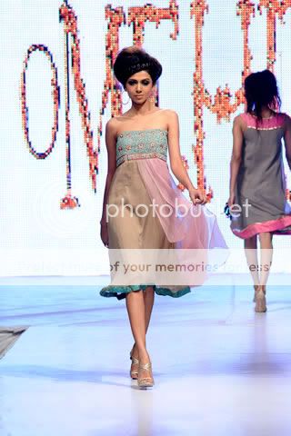 stunning_collection_2010_by_mehdi_13-1.jpg