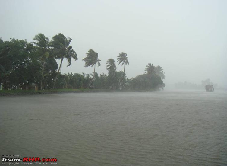 145658d1244457255-kerala-backwaters-munnar-1.jpg