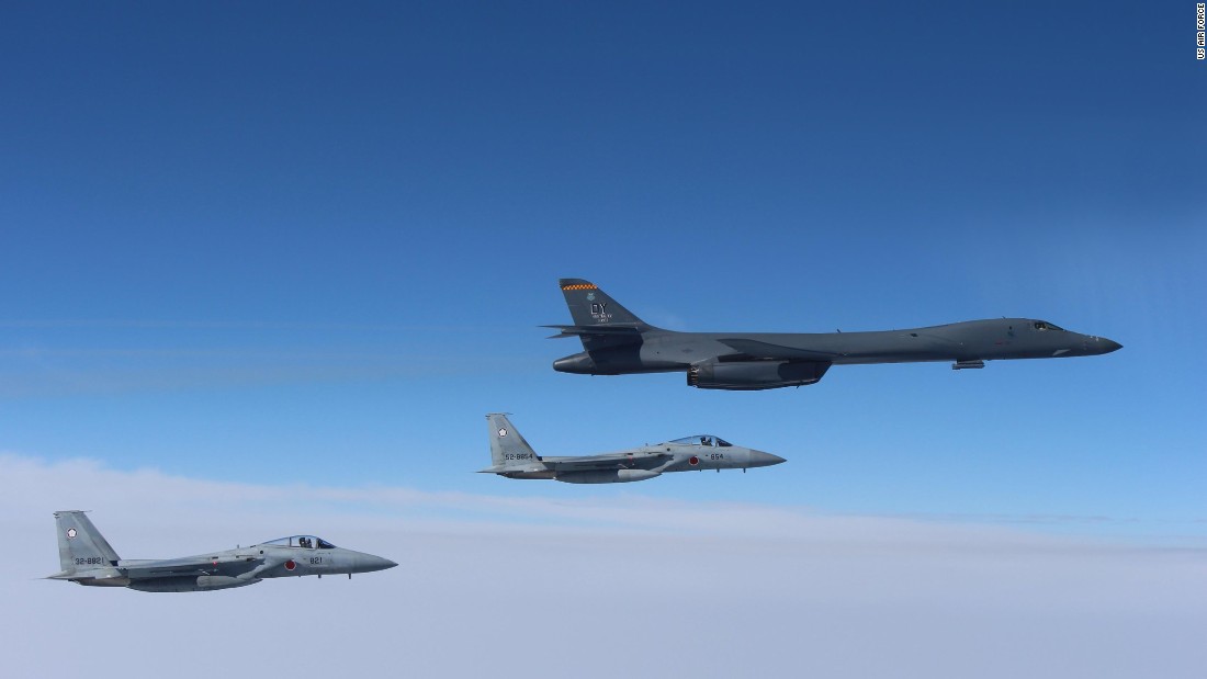 170322111259-b1-lancer-bomber-super-tease.jpg