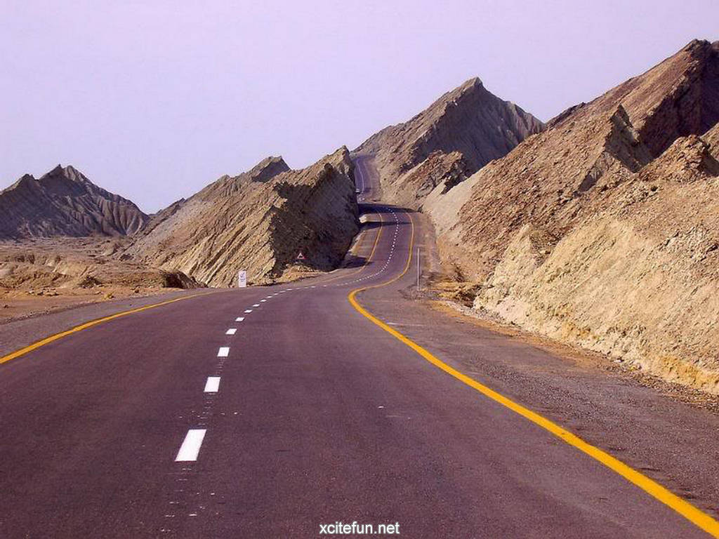 206215,xcitefun-makran-coastal-highway.jpg