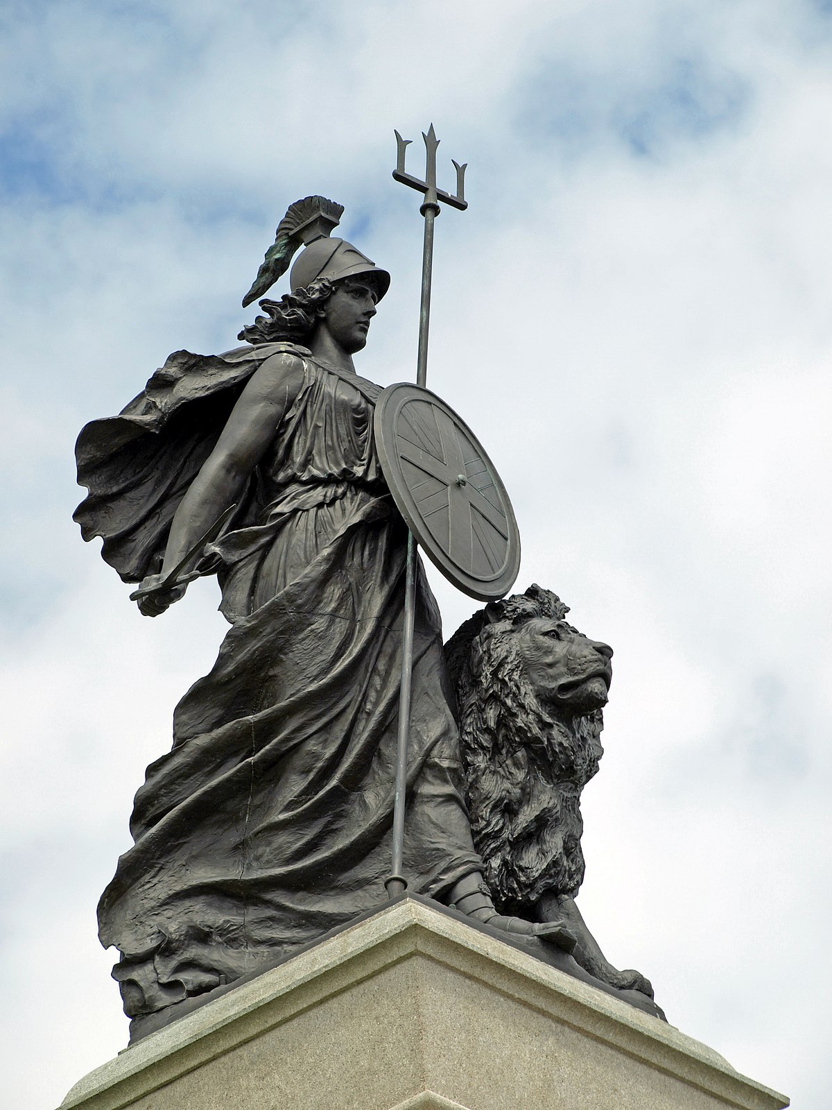 1200px-Britannia-Statue.jpg