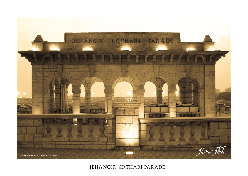 Jehangir_Kothari_Parade_by_theguru.jpg