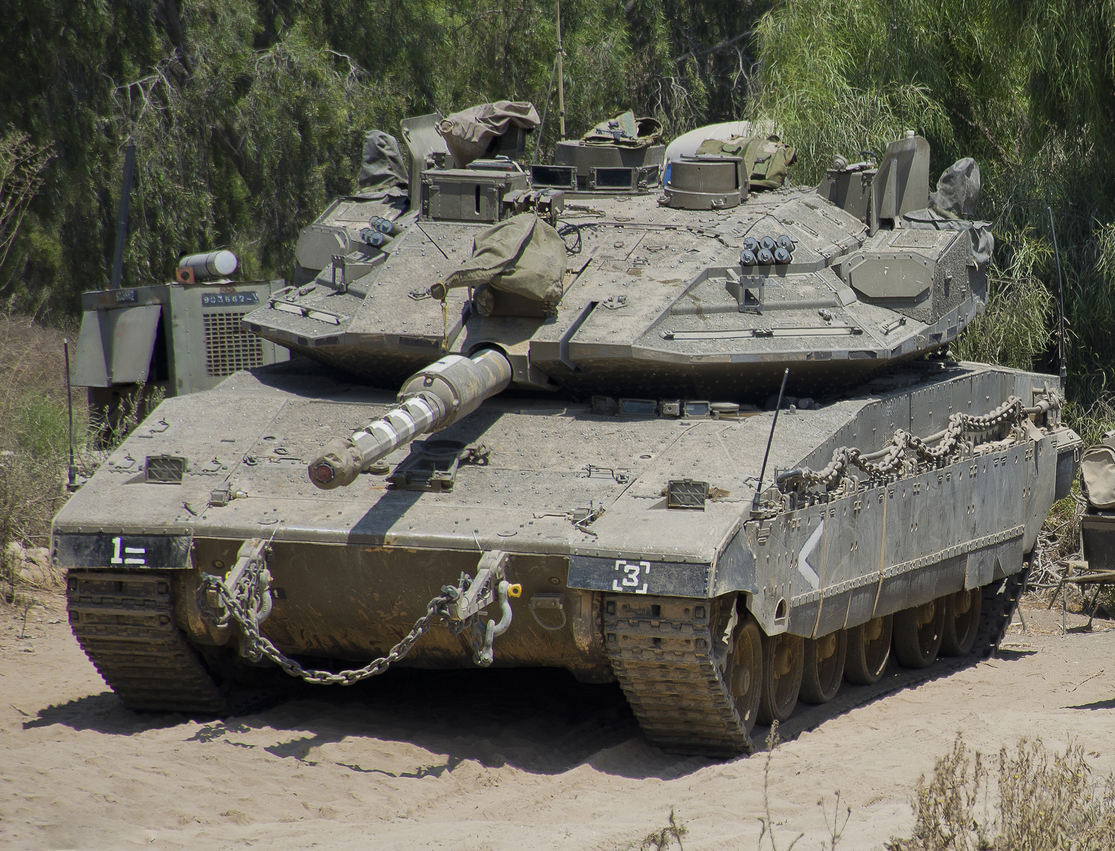 IDF-Merkava-Mk-4M-2016-Zachi-Evenor.jpg