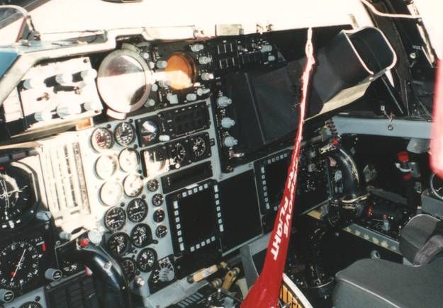 f-111f_radar_hood.jpg