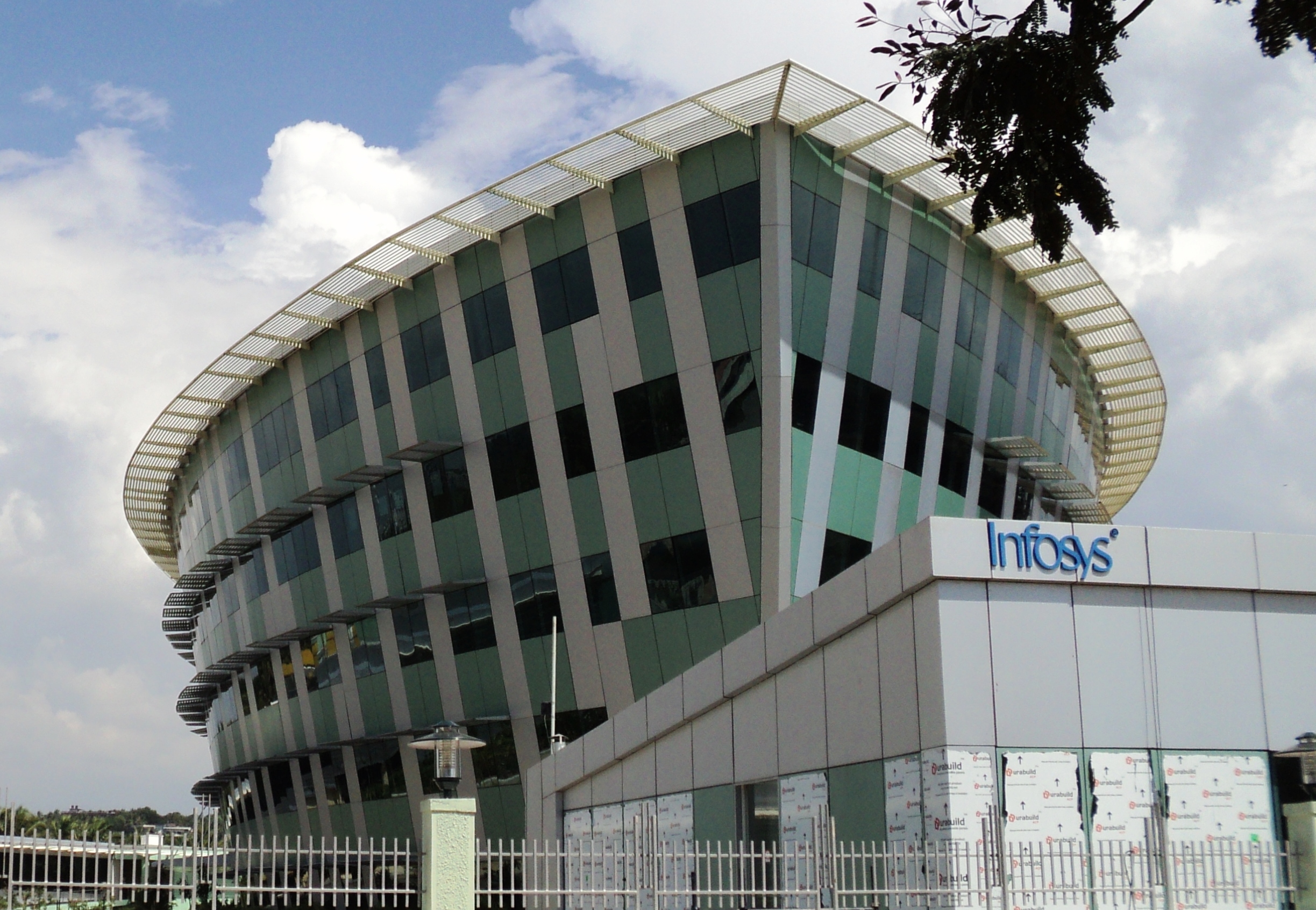 Thiruvananthapuram_Infosys_Building.JPG