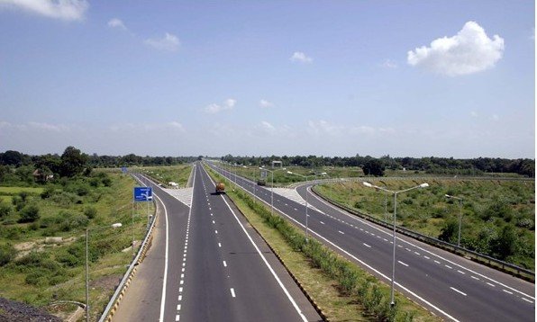 Ahmedabad-Vadodara-Expressway.jpg