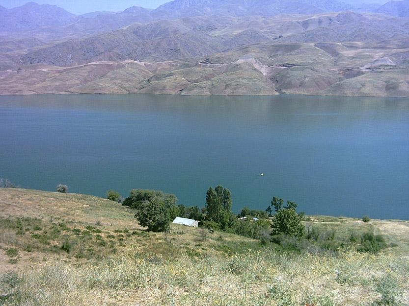 Taleghan-30-Taleghan%20Lake-Smaller.jpg