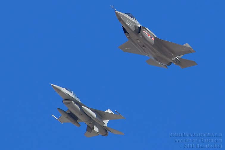 BL2_2309%20F-35A%20AA-1%20F-16D%20412TW%20left%20front%20in%20flight%20l.jpg