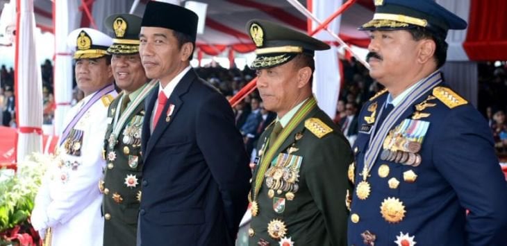 Presiden-Joko-Widodo-dan-Panglima-TNI-Jenderal-Gatot-Nurmantyo.jpg