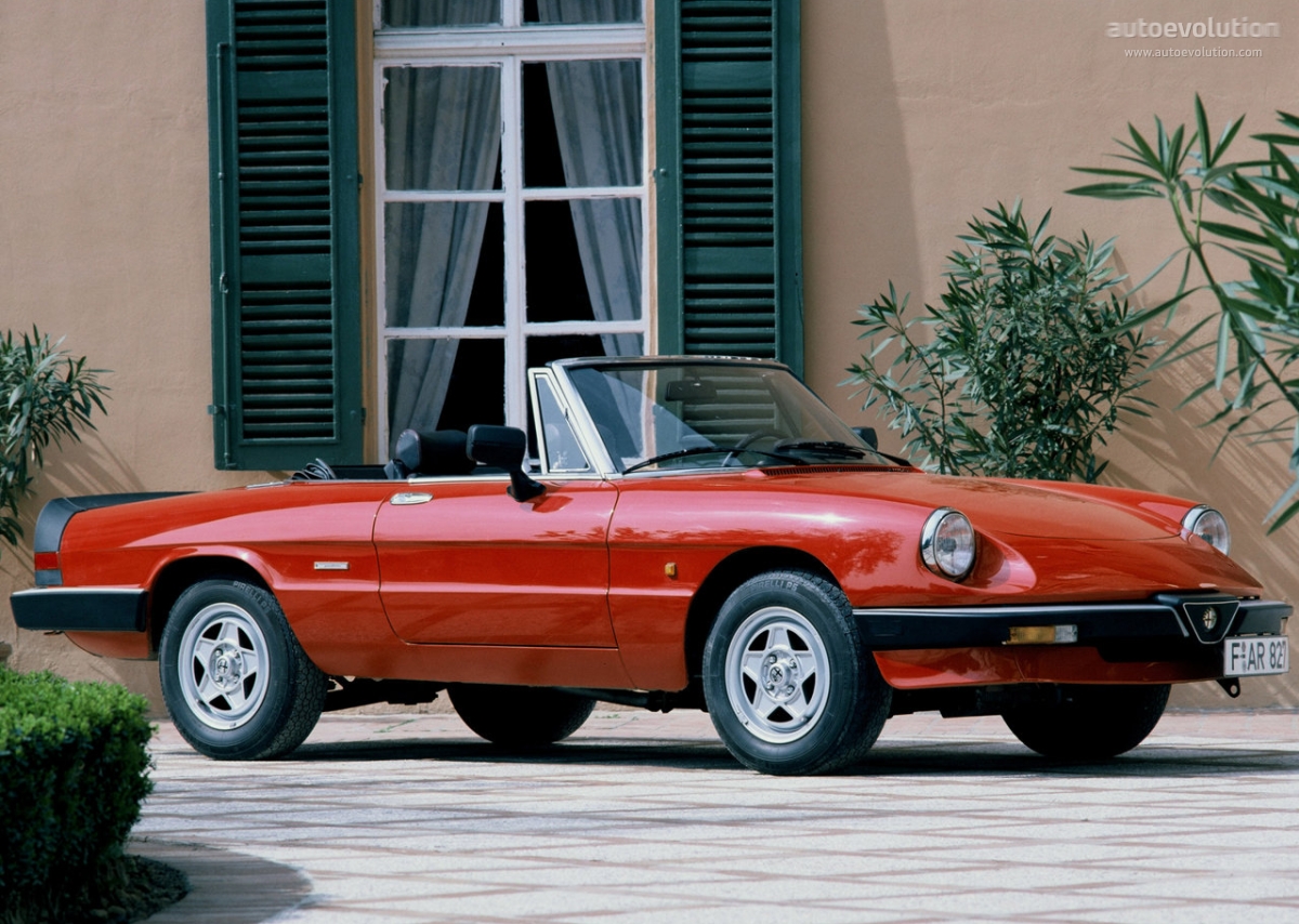 ALFAROMEOSpider-3516_3.jpg