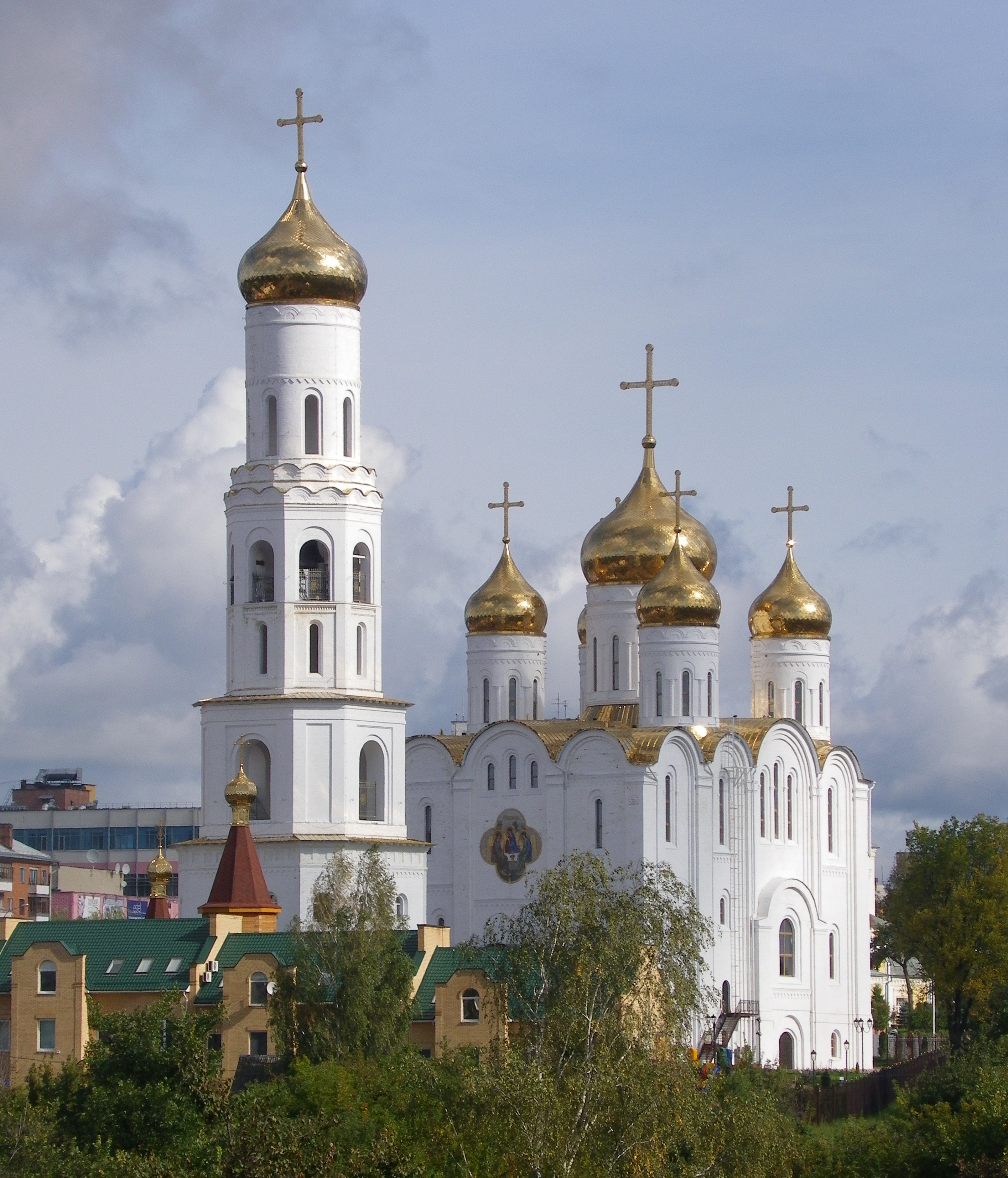 Trinity_Cathedral_Bryansk.JPG