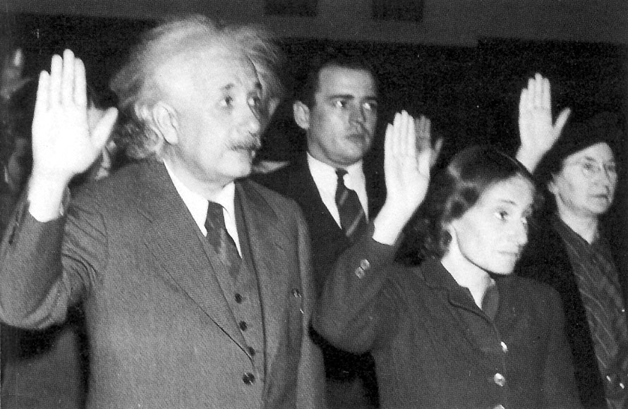 einstein-1940.jpg