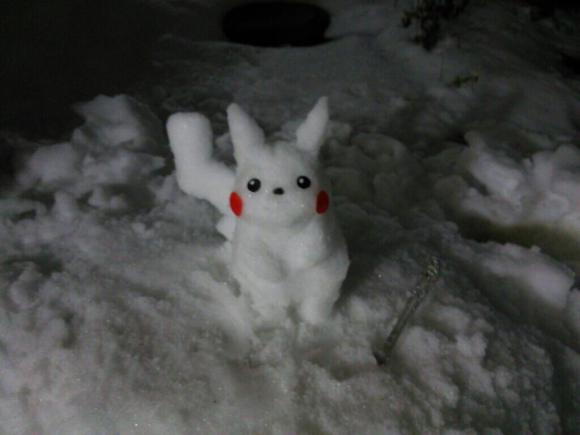 snow-pikachu2-jpg.175729