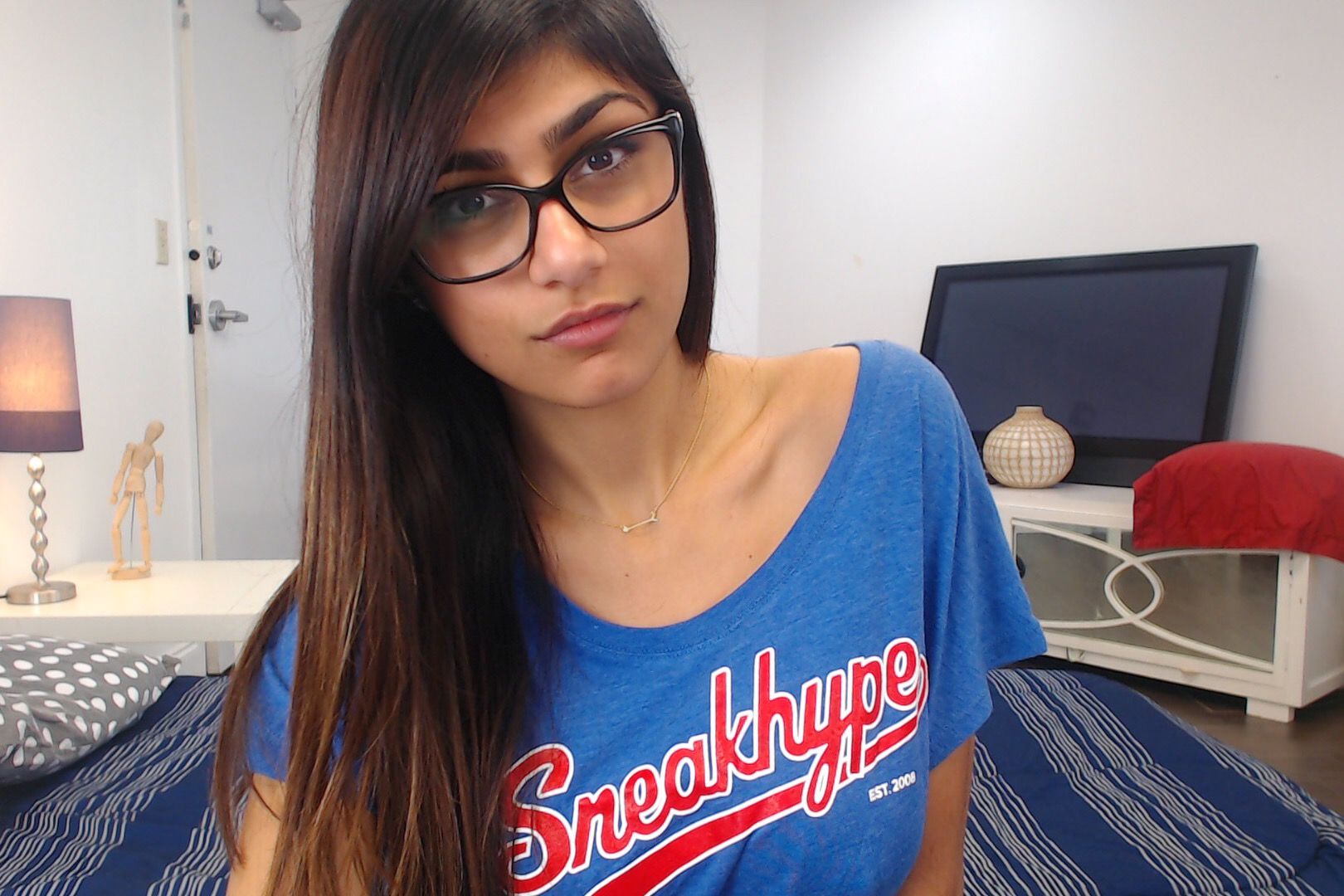 miakhalifa.jpg