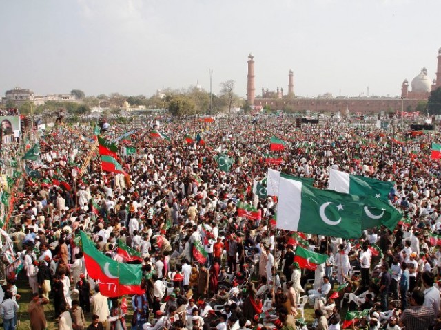 525462-PTIjalsaImranKhanLahoreABIDNAWAZEXPRESS-1364106595-972-640x480.JPG