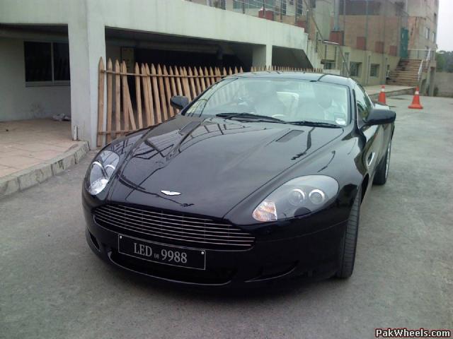 aston_2G5_PakWheels(com).jpg