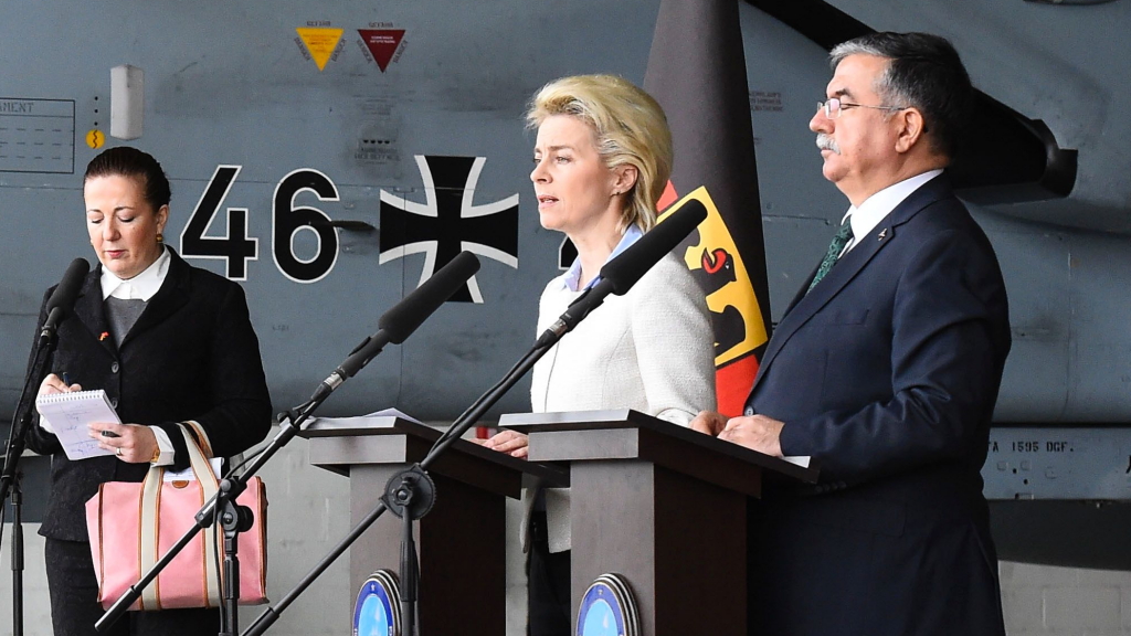 leyen-151~_v-teaserM.jpg