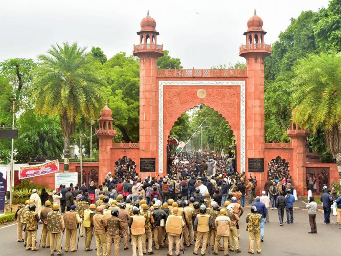 AMU-CAA-protest-pti-1576407234.jpg