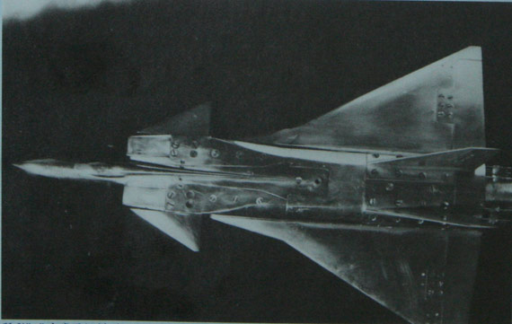 J9VII-IIwindtunnel.jpg