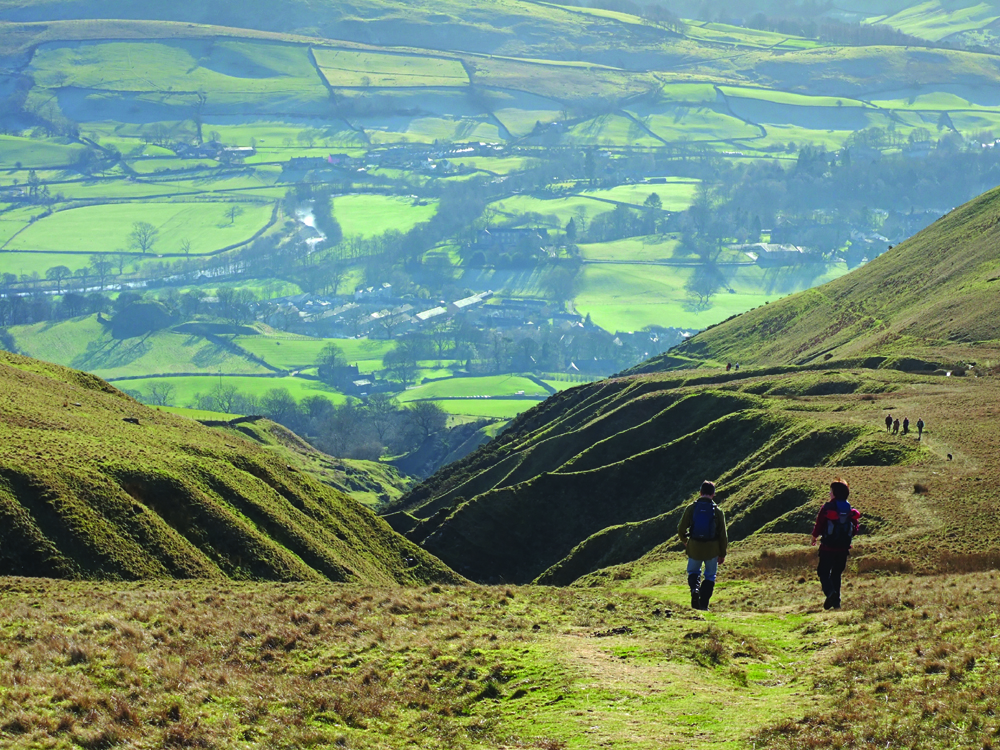 Yorkshire-Dales-walking.jpg