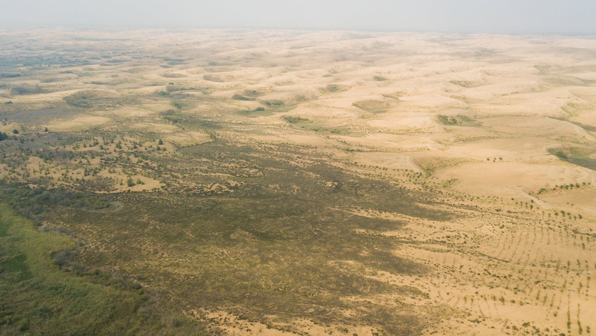 Aerial photo of the Kubuqi Desert in Dalad Banner of Ordos in northern China’s Inner Mongolia region on September 28, 2020. Photo: Xinhua.