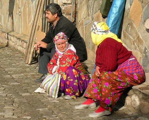 04-yoruk-kadinlari.jpg