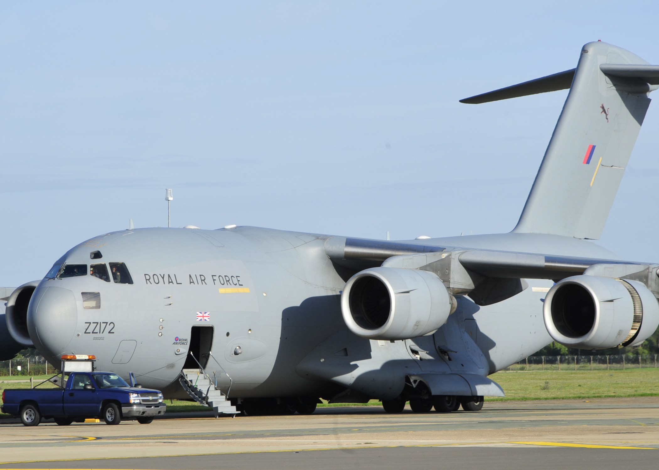 Royal_Air_Force_C-17_August_2010.jpg