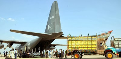 Pakistan+Air+Force+C-130+carrying+edible.jpg