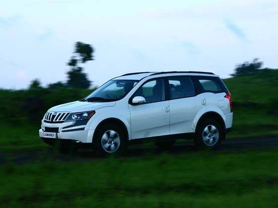 mahindraxuv500rt_15_560x420.jpg