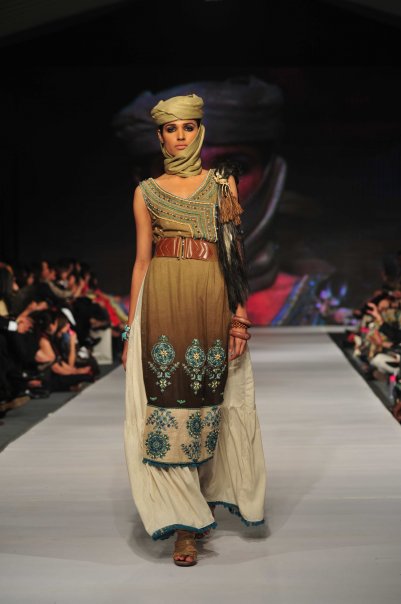 maria-b-at-pfdc-fashion-week-9.jpg