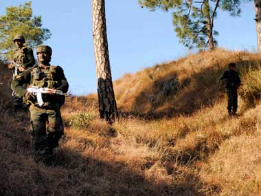 Army-Kashmir-Patrol-LoC-PTI1.jpg