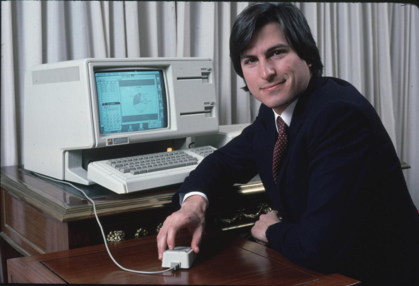 steve-jobs-lisa.jpg