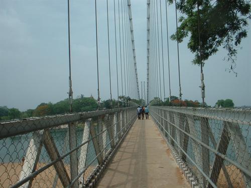 bridge-water-nature-photo.jpg