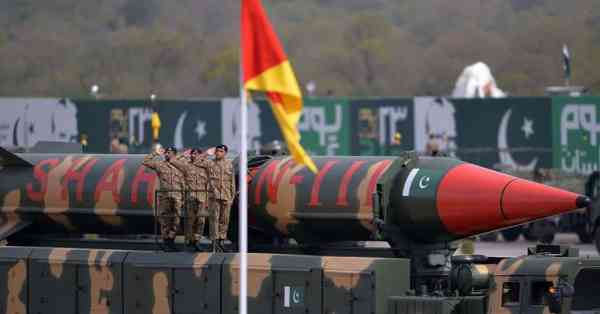 635943440772593027-shaheen-iii-ballistic-missile.jpg