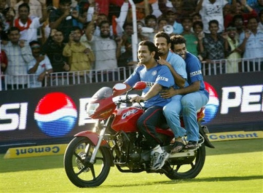 dhoni-in-bike-with-irfan-robin.jpg