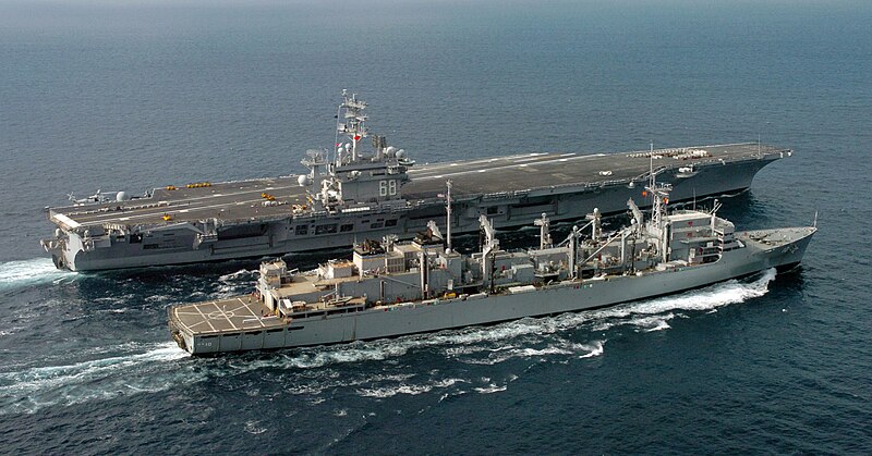 800px-Bridge_replenishing_Nimitz.jpg