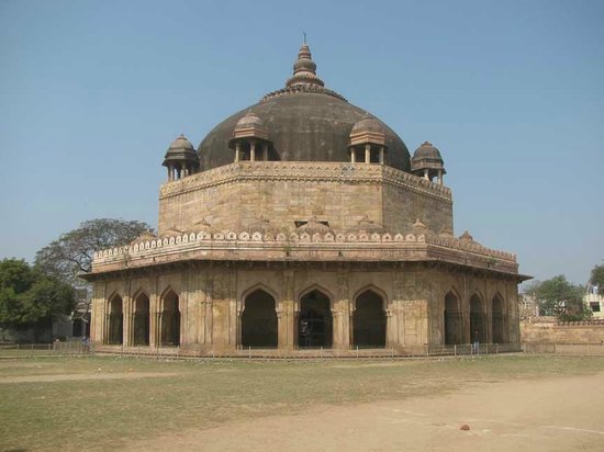 tomb-of-hasan-khan-sur.jpg