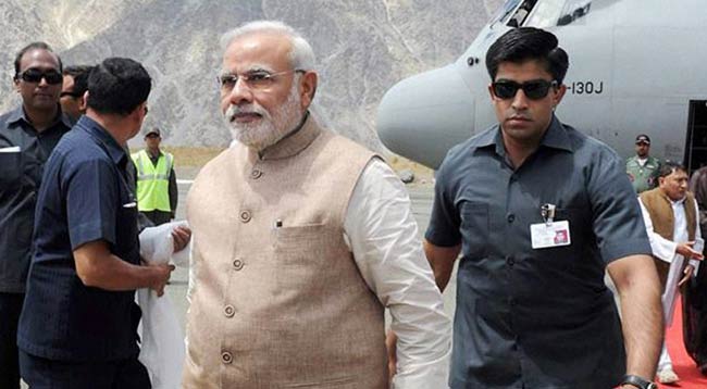 narendra_modi_security-650_082914075253.jpg