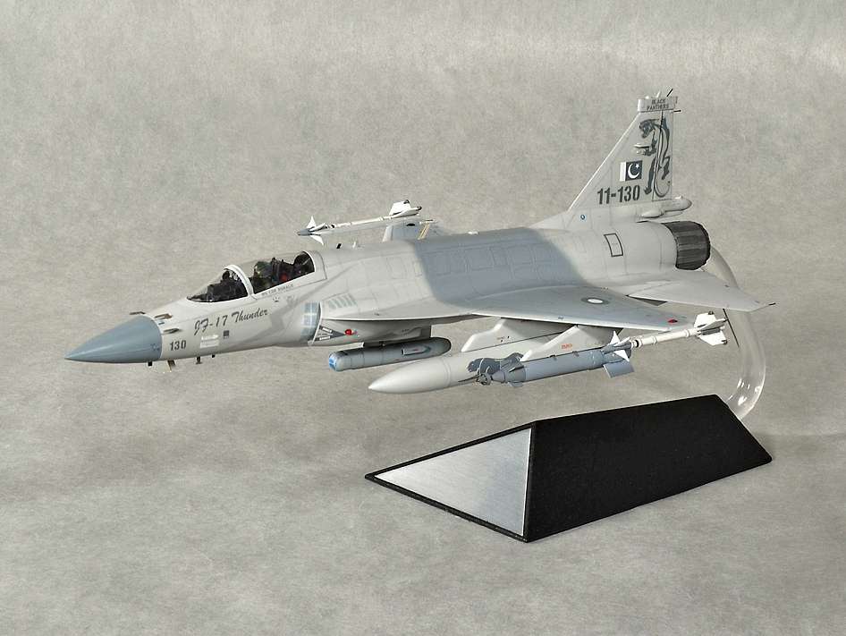 jf1705r2.jpg